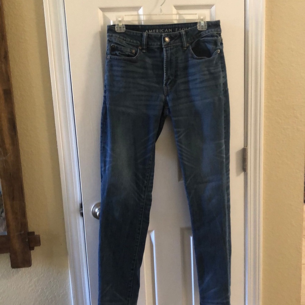 American Eagle men’s jeans